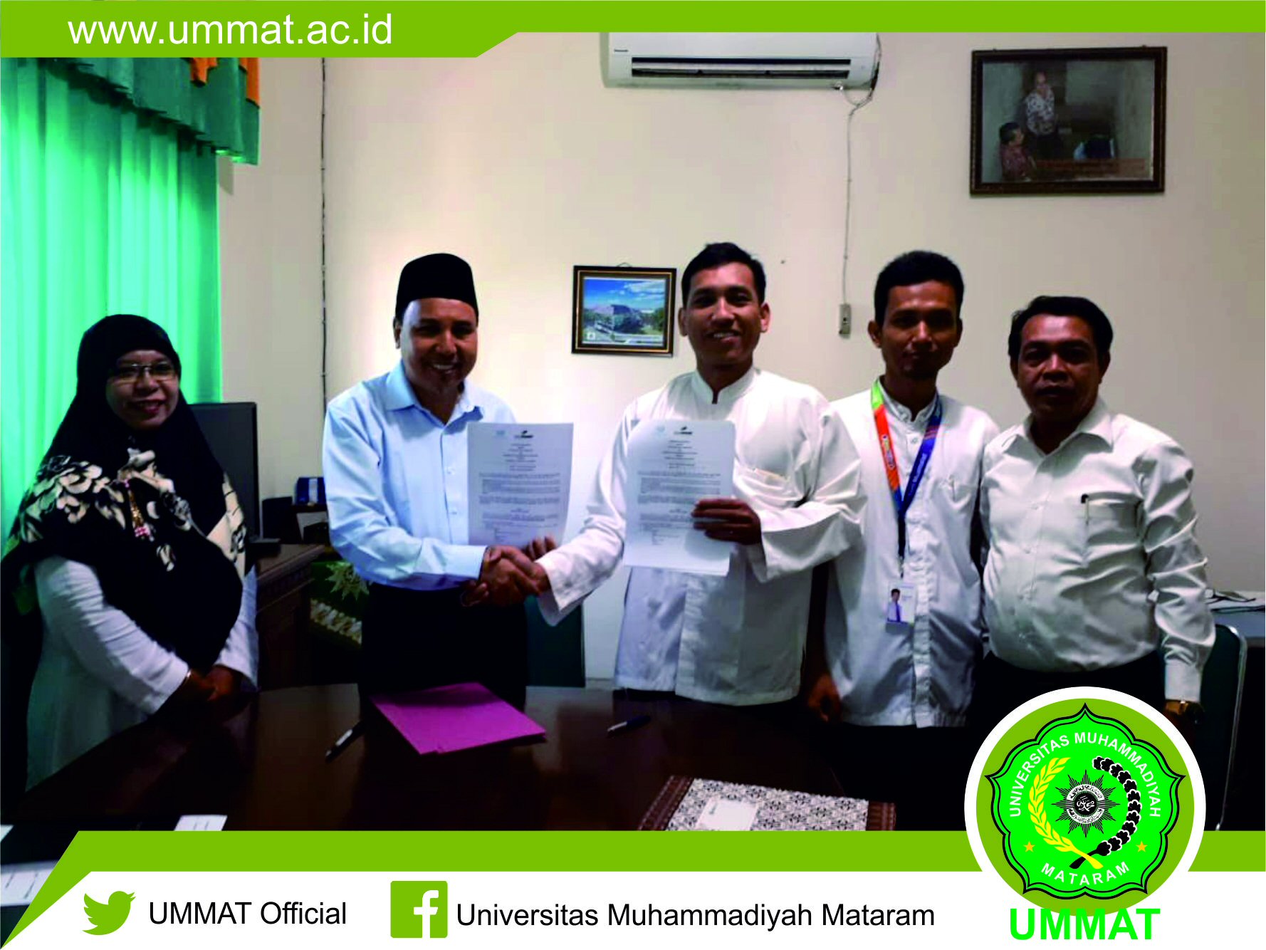Penandatanganan perjanjian kerjasama oleh Rektor UMMAT, Drs. H. Arsyad Abd. Gani, M.Pd dengan Maulana Romadani selaku Direktur Utama PT Inovasi Cipta Teknologi.