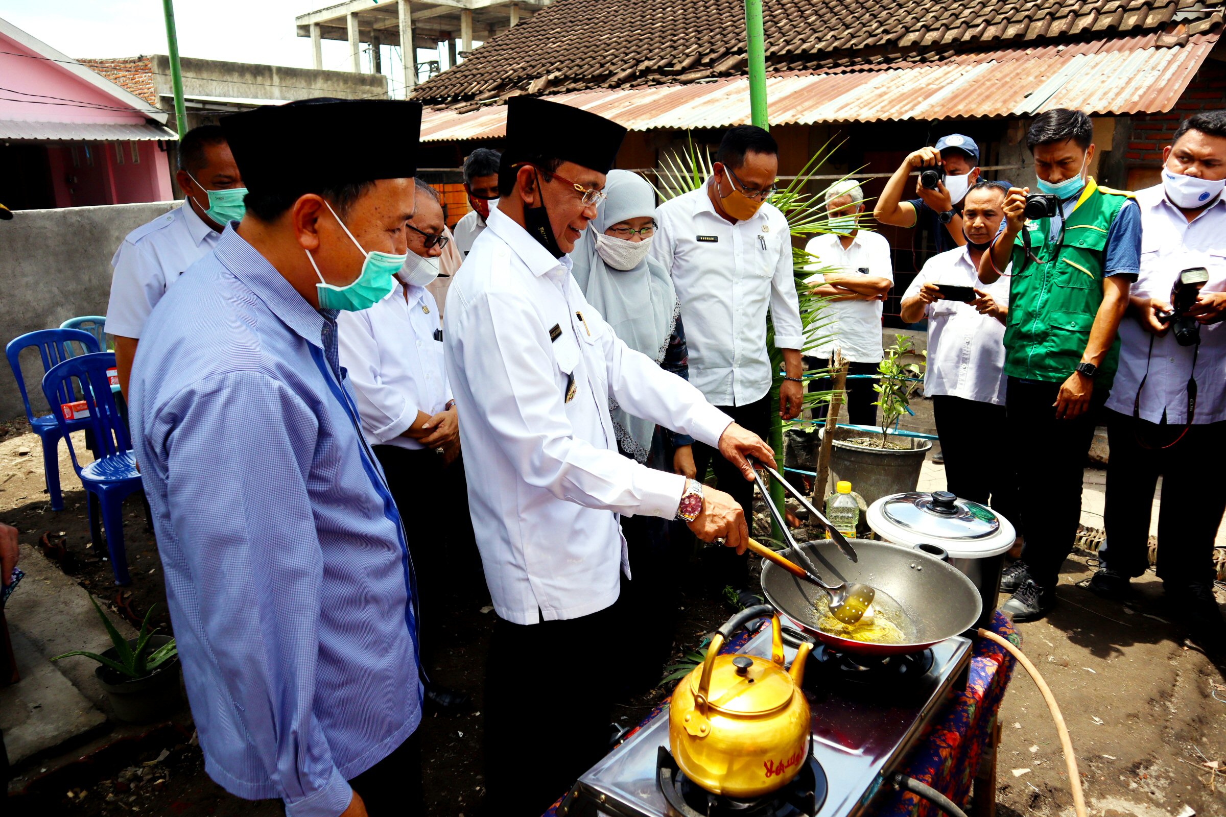UMMAT MERESMIKAN DIGESTER BIOGAS LIMBAH CAIRAN TAHU