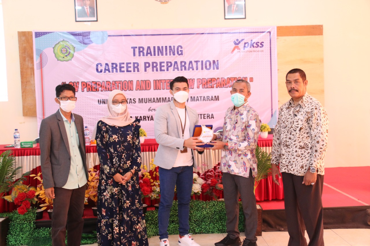 Kolaborasi UMMAT – PT. PKSS, Gelar Training Career Preparation