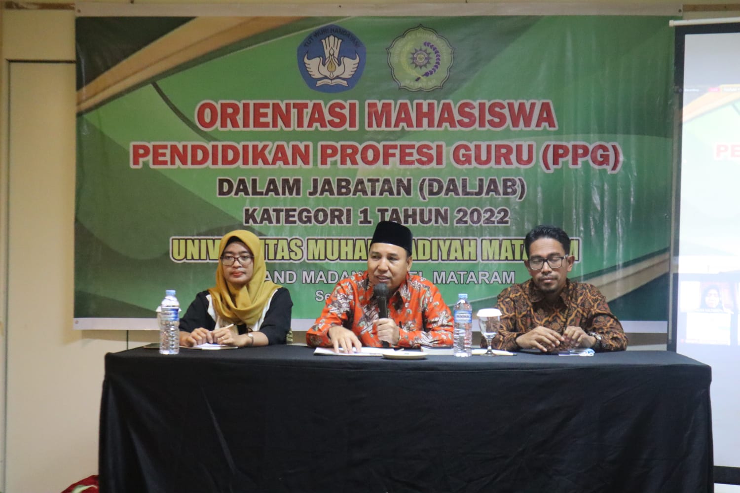 UMMAT DIPERCAYA GELAR ORIENTASI MAHASISWA PENDIDIKAN PROFESI GURU (PPG) KATEGORI 1