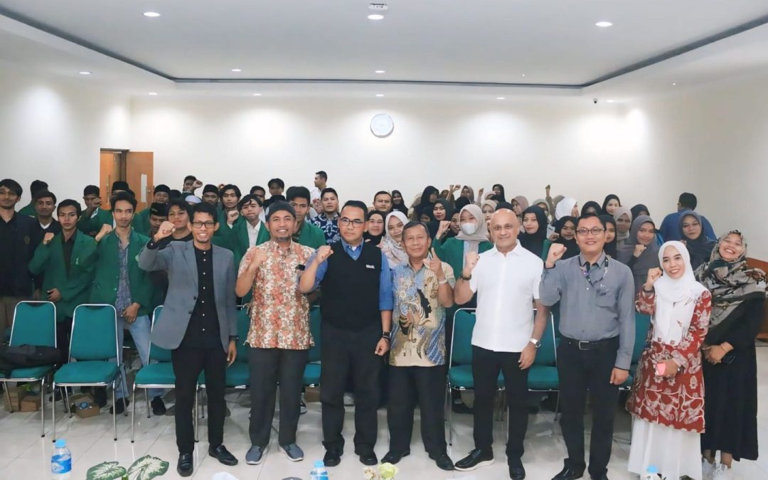 UMMAT GANDENG CEO PARALLEXNET  AMERIKA,  LATIH MAHASISWA HADAPI DUNIA KERJA