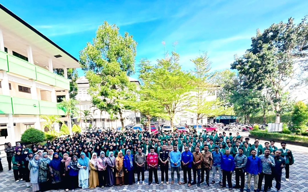 Langkah Nyata Wujudkan Pendidikan Berkualitas di NTB, FKIP UMMAT Lepas 351 Mahasiswa PLP II & KKN-Dik