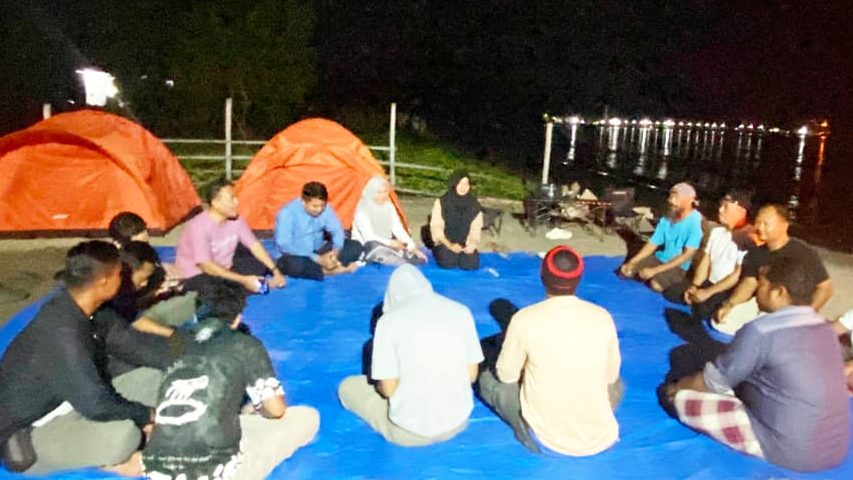 Dorong Kesadaran Hukum dan Pelestarian Lingkungan Pesisir, FH UMMAT Gelar Pengabdian Masyarakat di Lombok Utara