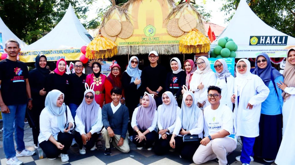FK dan FIK UMMAT Meriahkan Gebyar Nakes Vol. 2 Kota Mataram, Sajikan Layanan Kesehatan Gratis, Edukasi, dan Budaya Sasambo