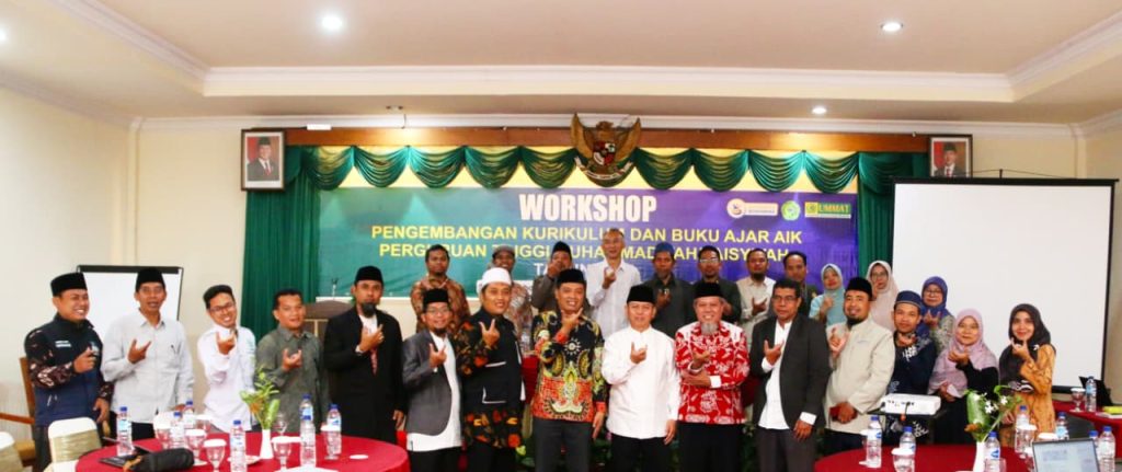 Perkuat Islam Berkemajuan di Perguruan Tinggi, UMMAT Gelar Workshop Pengembangan Kurikulum dan Buku Ajar AIK