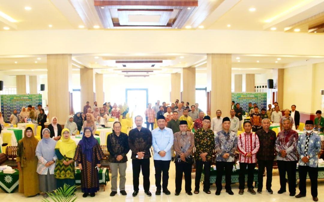 UMMAT gelar Seminar Nasional RUU SISDIKNAS untuk menegaskan otonomi dan kebebasan akademik perguruan tinggi dalam transformasi regulasi pendidikan