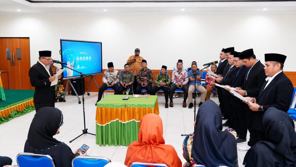 UMMAT Lantik Enam Pejabat Struktural Baru, Perkuat Tata Kelola Menuju Kampus Unggul